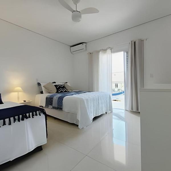 Casa Canto em Condomínio de frente para a praia