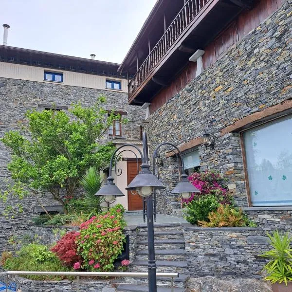 Casona El Gurugu, hotel a Luarca