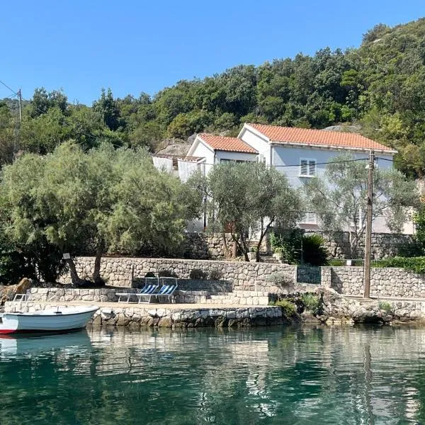 Apartments Nadine Mljet Komfort mit Meerblick, hótel í Okuklje