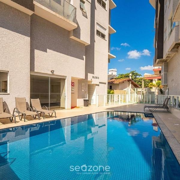 Apto em Cond. c/ Piscina a 500m da praia ALV0203