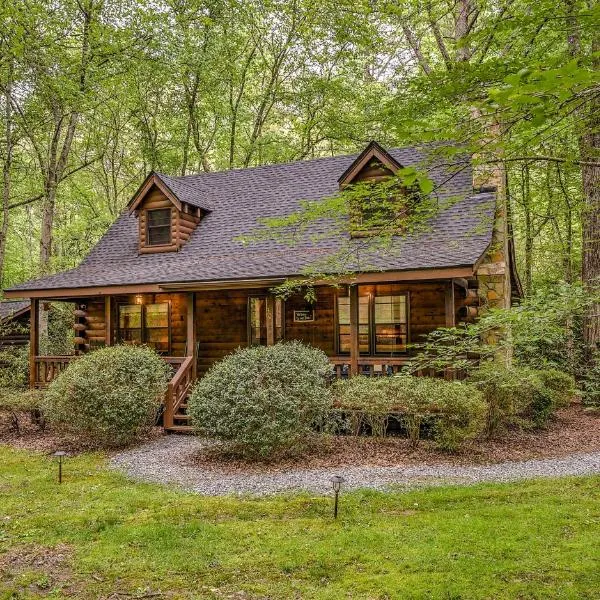 Cozy Creek Cabin- Creek, Hot Tub, Porch Swing, hotel a Blue Ridge
