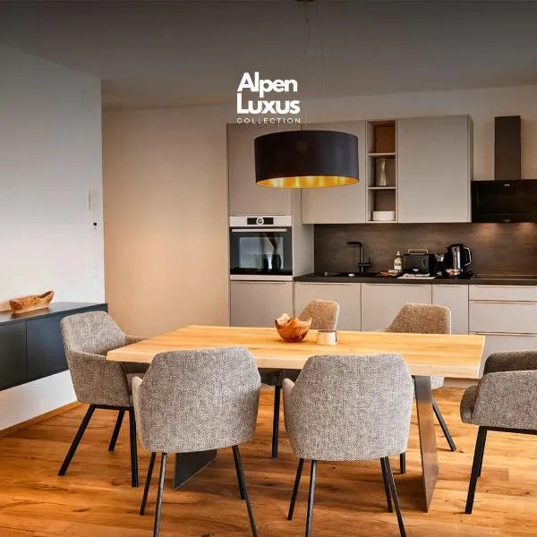 ISANORA - Apartment with Garden, hotel sa Fügen