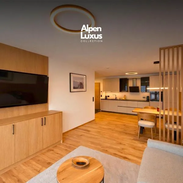 PANORAMA Zillertal - Design Loft with Terrace & Mountain View, Hotel in Schwendberg