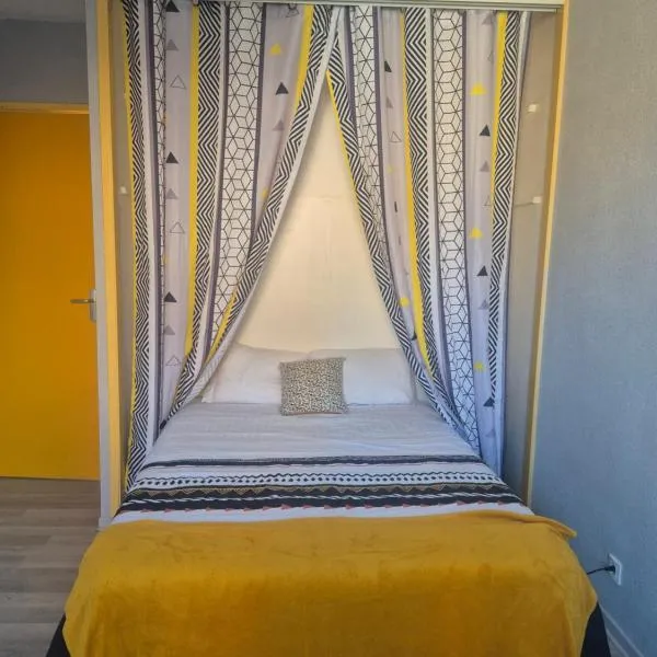Appartements proche Le PAL - Idéal Groupes, hotel in Dompierre-sur-Besbre