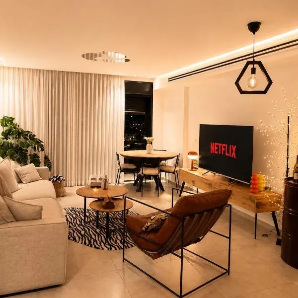 amor premium residence-4BR apartment with balcony, hotel u gradu 'Beer Sheva'