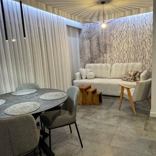Apartament MAGMA z basenem Morska Klifowa Rewal - blisko HOSSOLAND, hotel a Rewal