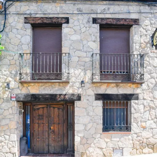 Casa Rural Fuentemora, hotel em Valdeavellano
