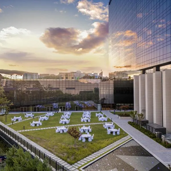 DoubleTree By Hilton Seoul Pangyo Residences, hotell i Seongnam
