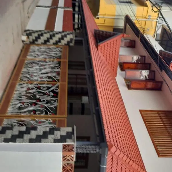 Kasi Heritage Home Near Sree Padmanabha Swami Temple 800m, khách sạn ở Trivandrum