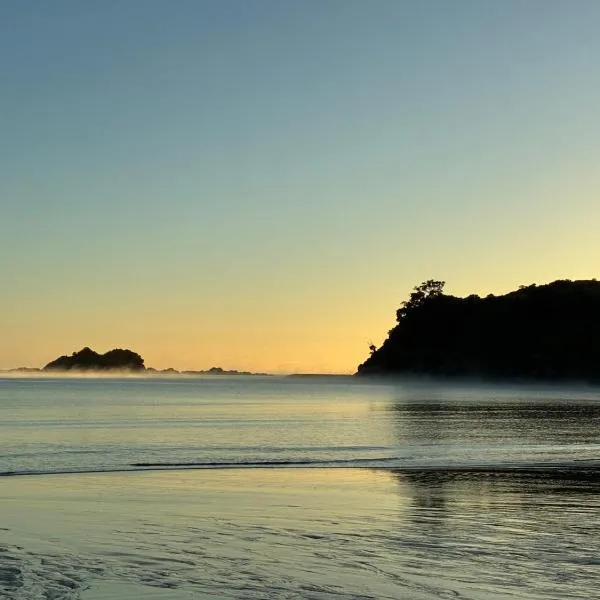 Palm Beach Waiheke Tranquil B&B, hotel di Ostend