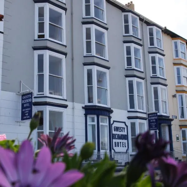 Richmond Hotel, hotel em Aberystwyth