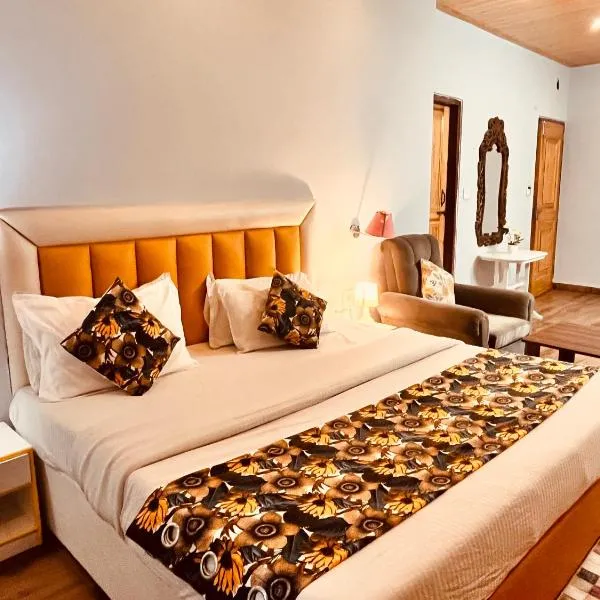 Hadimba Palace, Manali, hotel sa Manāli