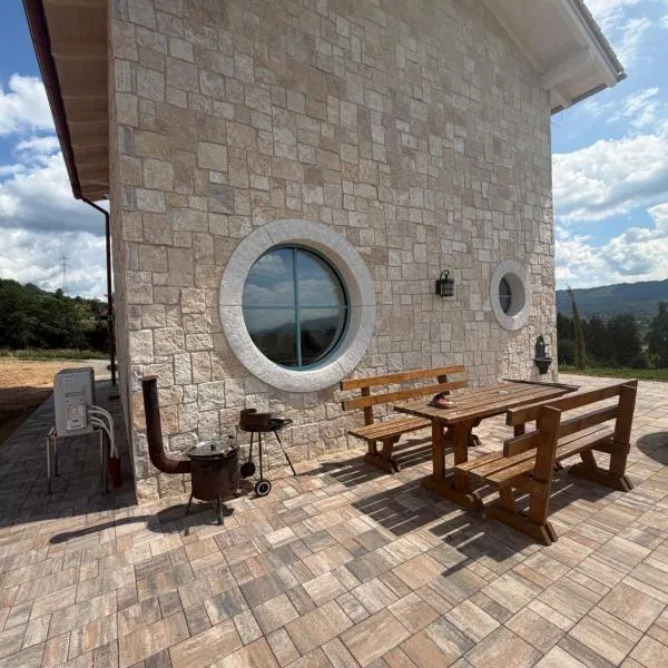 Farma HUGÁNIKOVO - families, pets & spa relaxation, hotel in Brezno