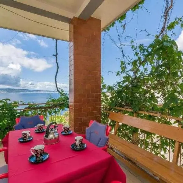 Apartmani Jasna, hotel em Omiš