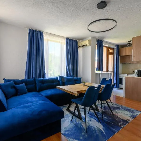 2 Min Walk to Main Street & 2BDR & Free Street Parking – hotel w mieście Sandanski