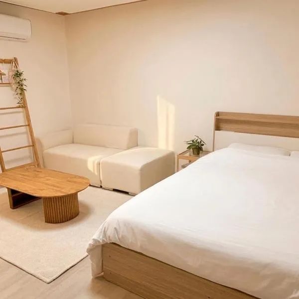 Stay Joy, hotel a Suwon
