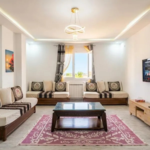 Apartment Rental F3 with sea view โรงแรมในMostaganem
