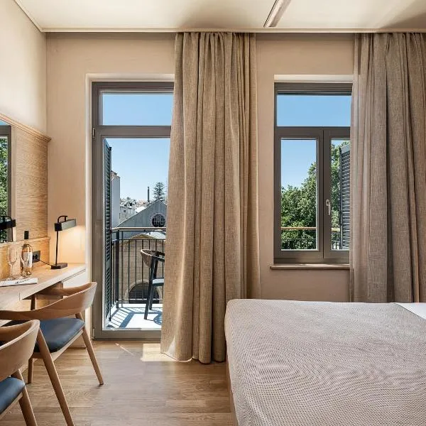 Santa Clara Luxury Living، فندق في مدينة خانيا