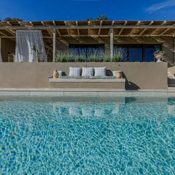 AER Brand New Romantic Villa for Two with Private Pool Full Sea View, viešbutis mieste Línia