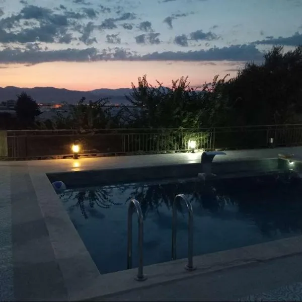 Aze's Garden suites, Hotel in Kaş