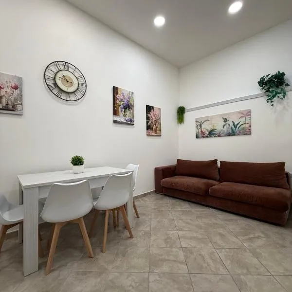 Da Silvi Apartment, hotel i Terracina