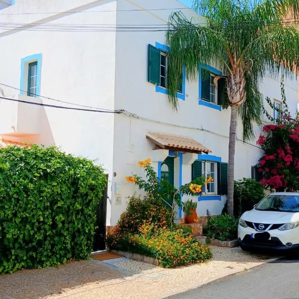 Casa Rustica - Courtyard House – hotel w mieście Olhão