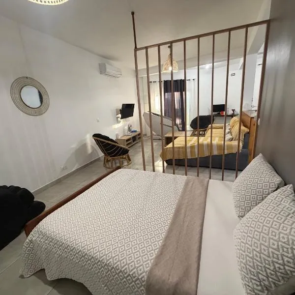 Makeda, hotel din Chiconi