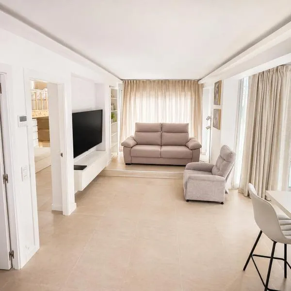 Beach Apartment in Torre del Mar – hotel w mieście Torre del Mar