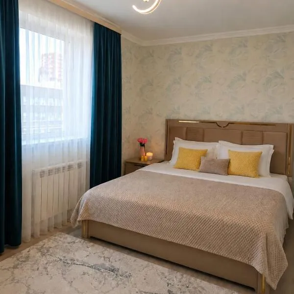 ЖК Otau City Рядом с Rahima Plaza Уютная 2 комнатная Центр, hotel di Shymkent