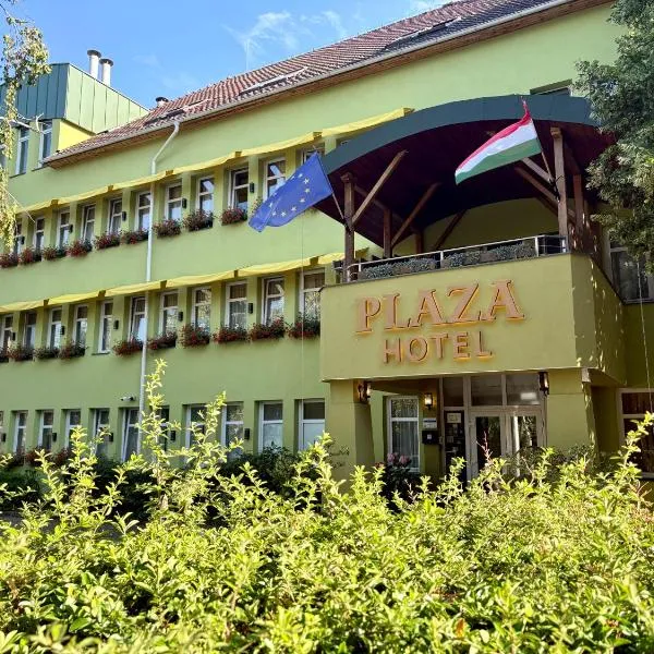 Plaza Hotel Gyula, hotell i Gyula