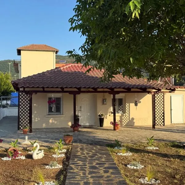 The Little Garden, hótel í Kavála