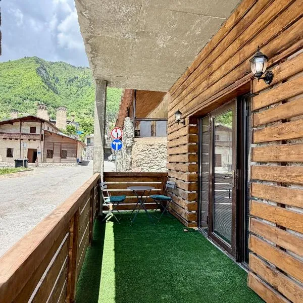 Dashduldi Apartment, hotel u gradu 'Mestia'