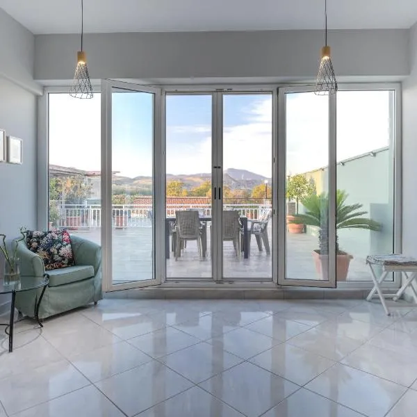 Central Guest House, hotel in Isthmia