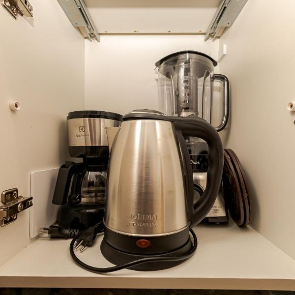 Apartamento 504 - Cena Living · Academia e Coworking no Centro de Curitiba p/ 4p. - Foto 3