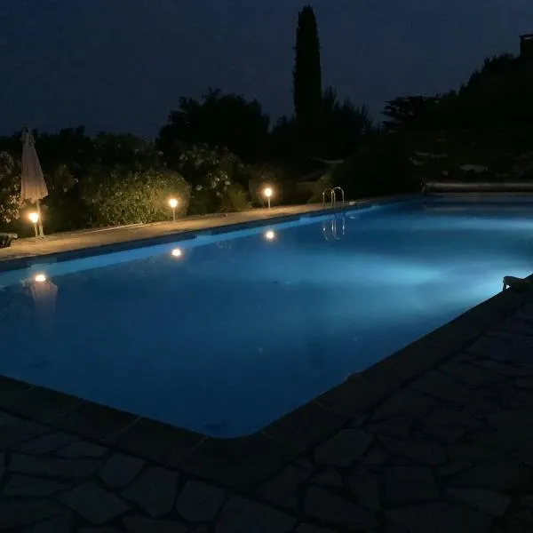Gîte de la Garriguette, hotell i Rasteau