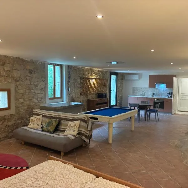 Le Relais de Tamaroque, hotel in Portel-des-Corbières