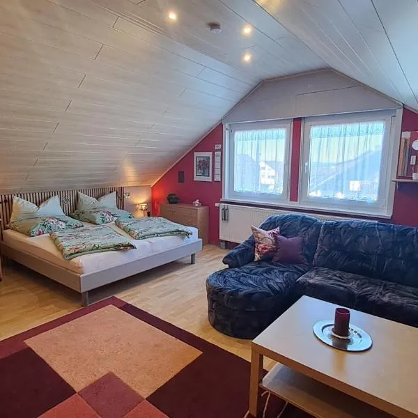 Ferienwohnung Seegarten, hotel en Waldbüttelbrunn