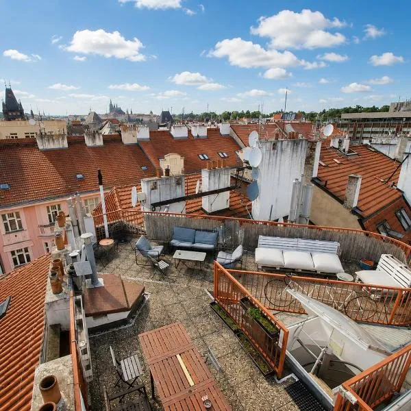 Roof Apartment and Parking Assistance, hotel v Pragi
