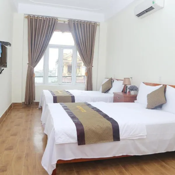 Gold Plus Hotel, khách sạn ở Phong Nha