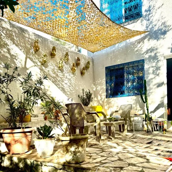 Jolie Villa Cosy Proche de la Plage, hotel v destinácii Hammamet
