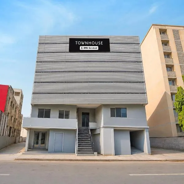 Townhouse Paldi Bus Terminal Ahmedabad Formally Neelkanth, hotel a Ahmedabad