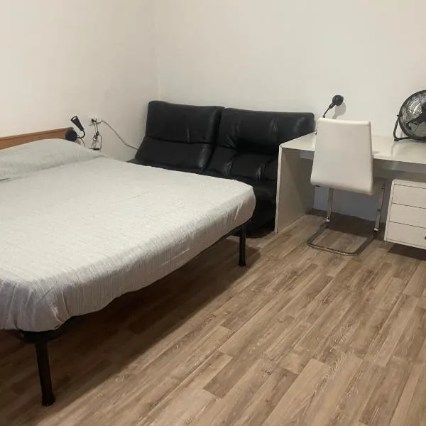 Affittacamere D&B, hotel in Pogliano Milanese
