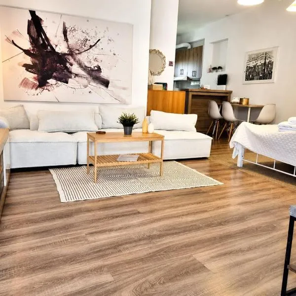 Cloud9 Airport Suites โรงแรมในโกโรปิออน