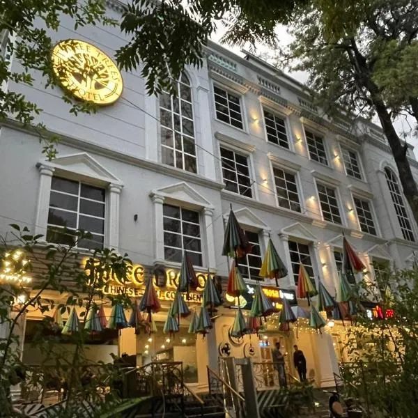 Three Trees Hotel Islamabad، فندق في اسلام اباد