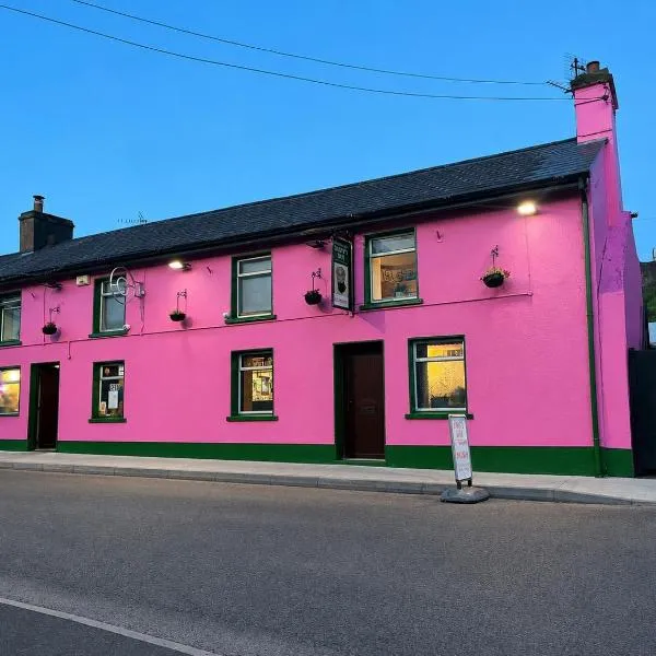 Danny's Bar & accommodation Broadford county Clare V94 E262, Hotel in Broadford