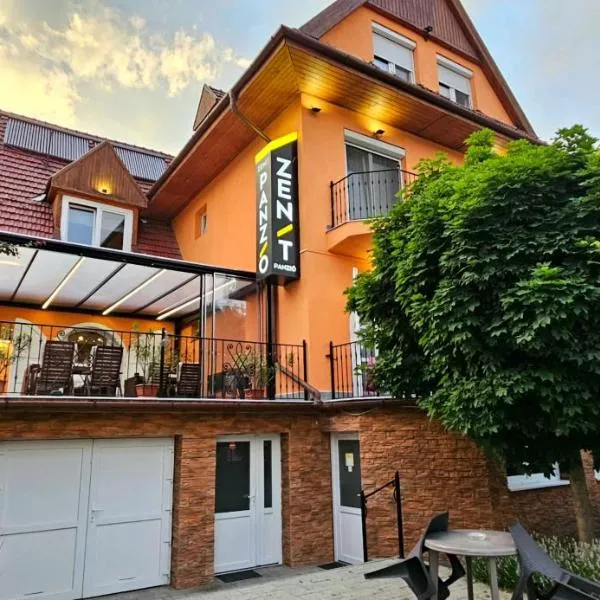 Zenit Panzió, hotel din Miskolctapolca