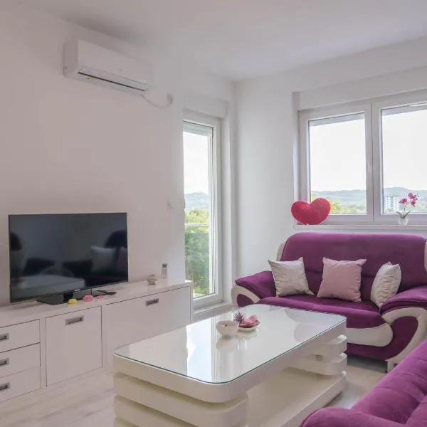 Urban Lux Apartman – hotel w mieście Doboj