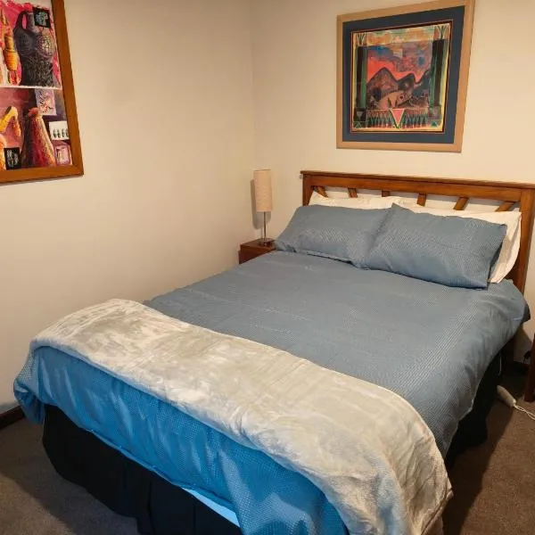 Larsen Apartment, Hotel in Palmerston North