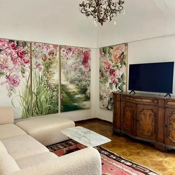 Historic Center Cottage Style Apartment, hotel i Pontremoli