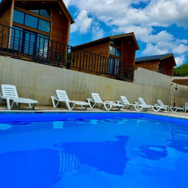 Sioni Hillside Cottages, hotel i Sioni